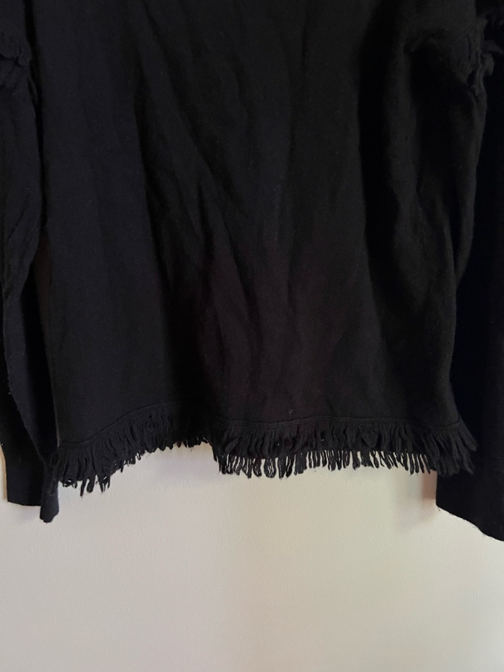 Vineyard Vines Woman’s Black Super Soft Cashmere Wool Blend Sweater Size Small - Picture 8 of 12